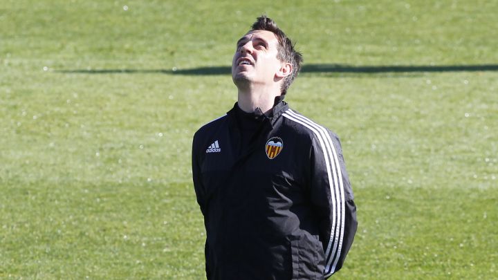 Gary Neville, durante su etapa en el Valencia.