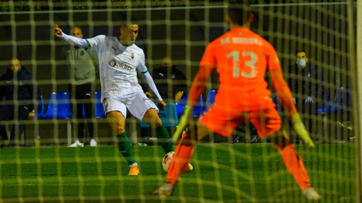 El Racing se enreda con cualquier cosa