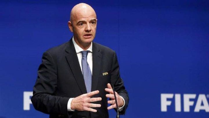 Infantino: "El VAR está ayudando al fútbol, no lo está dañando"