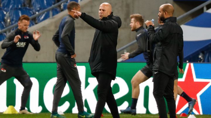 El AZ Alkmaar despide por sorpresa al entrenador Arne Slot