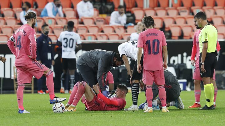 La lesión de Fede Valverde en el Valencia-Real Madrid de LaLiga Santander de diciembre de 2020.