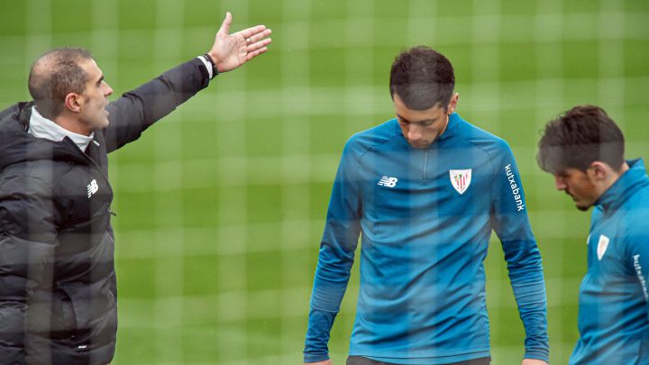 Garitano apura su once posible en Mestalla