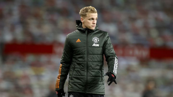 Van Gaal aconseja a Van de Beek salir del United