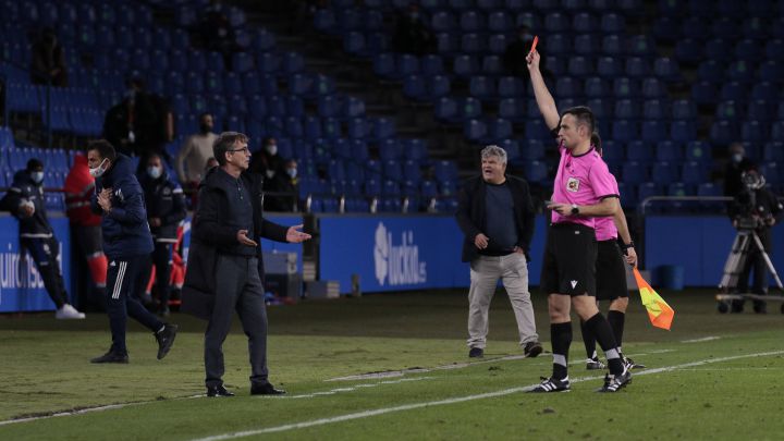 Fernando Vázquez fue expulsado ante el Celta B