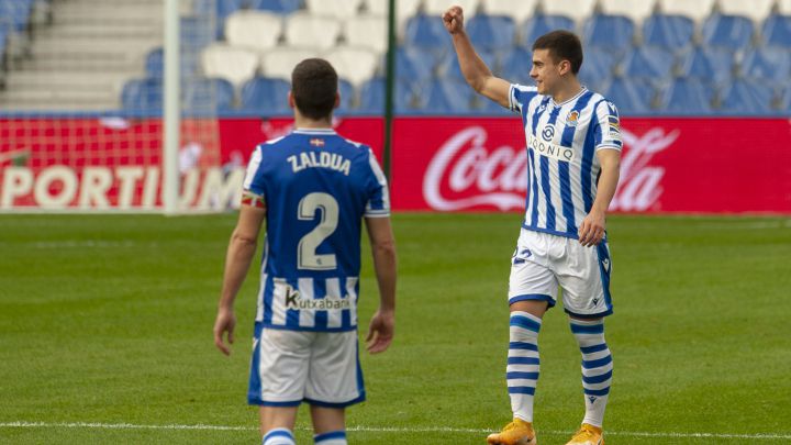 Barrenetxea celebra un gol