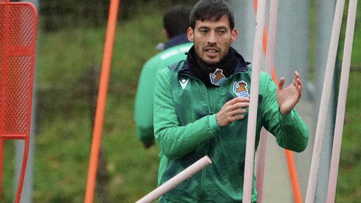Silva y Oyarzabal lo tienen muy complicado para jugar en el Campo Nou