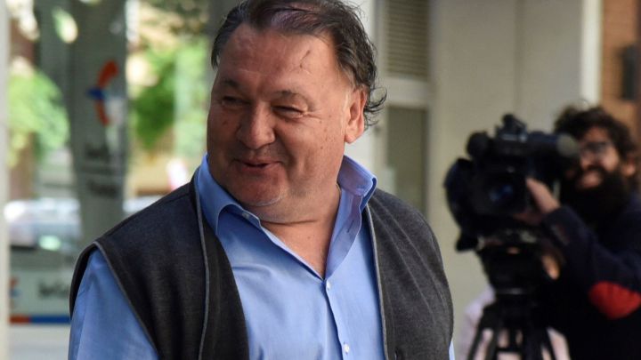 El juez mantiene la causa contra el expresidente del Huesca y anuncia un aluvión de pruebas