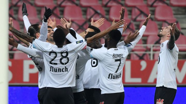 Los jugadores del Lille celebran un gol