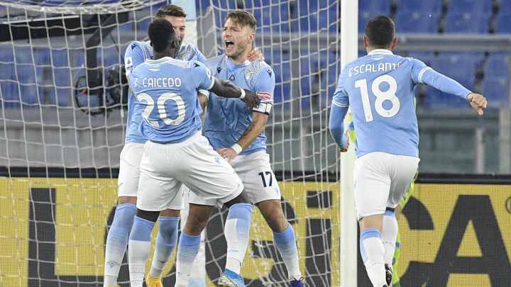 El Lazio celebra el primer gol de Immobile.