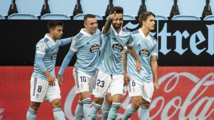 Brais Méndez celebra el primer gol del partido con Iago Aspas, Denis Suárez y Fran Beltrán.