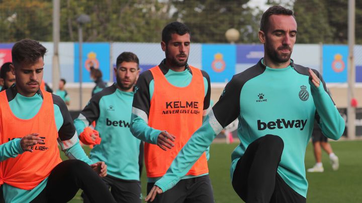 Melendo, Fran Mérida y Darder, en un entrenamiento del Espanyol.