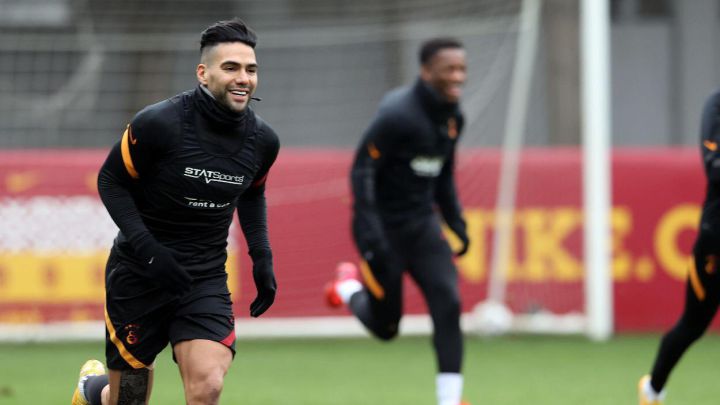 Incertidumbre por el futuro de Falcao en el Galatasaray