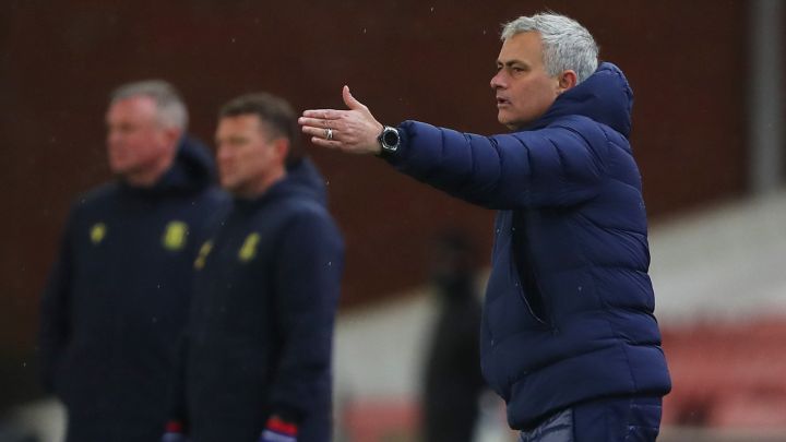 Mourinho, muy enfadado con Dele Alli