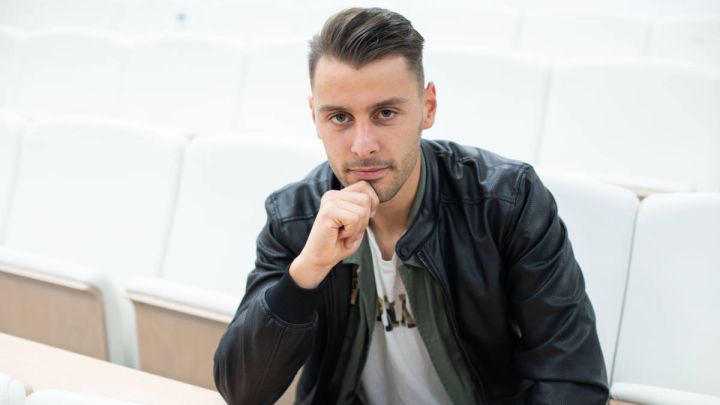 Kevin Vázquez posa para AS en Balaídos