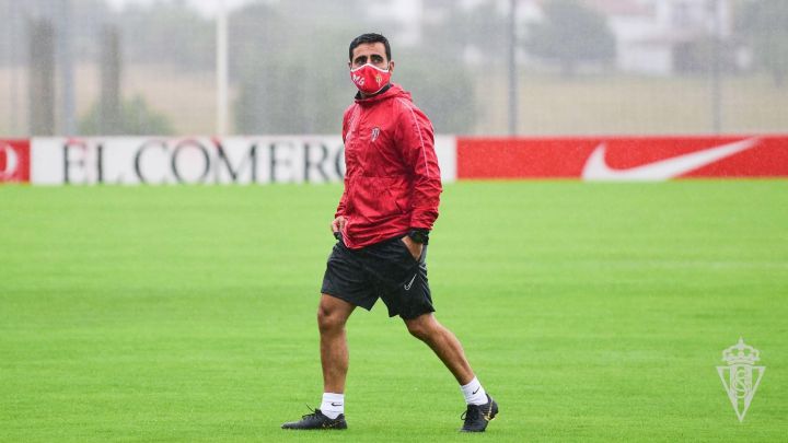 David Gallego se queda sin nueve futbolistas en el inicio del año