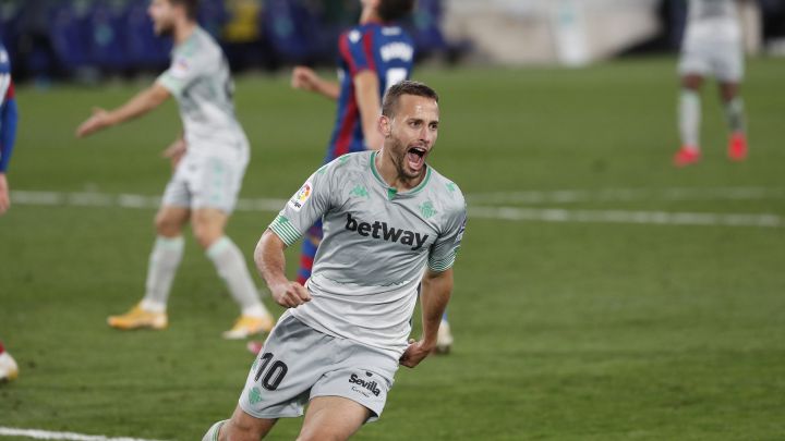 Canales: "Estoy frustrado, no podemos encajar cuatro goles"
