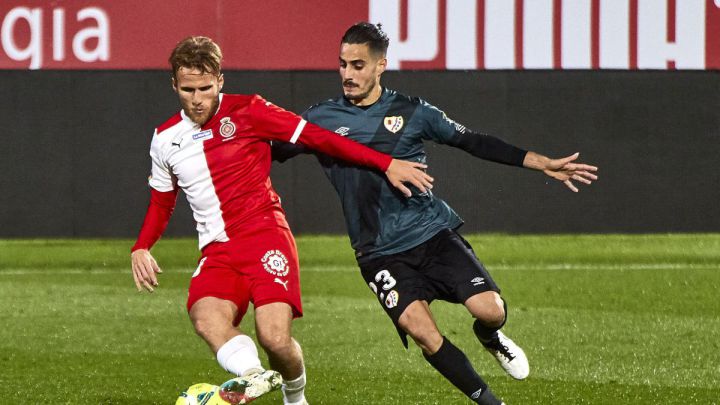 El Girona, obligado a reinventarse tras la sanción a Samu Sáiz