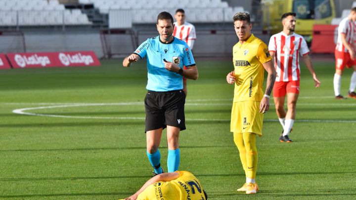 El Málaga aparta a Josua Mejías por su polémica fiesta de Nochevieja