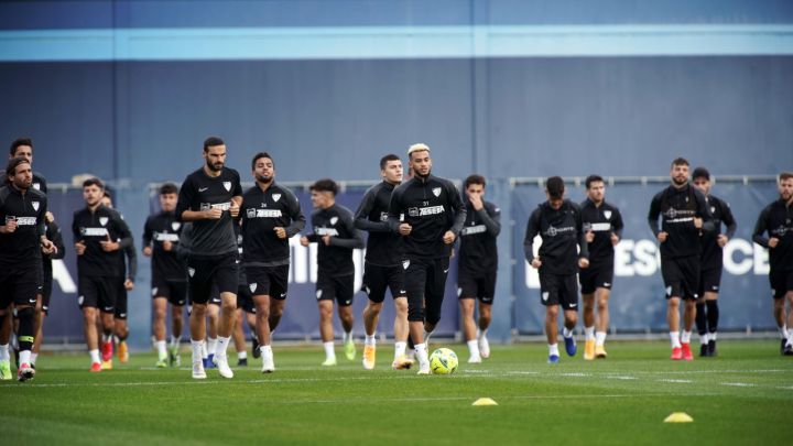 El efecto Ménendez ante un Málaga que castiga a Mejías por irse de fiesta