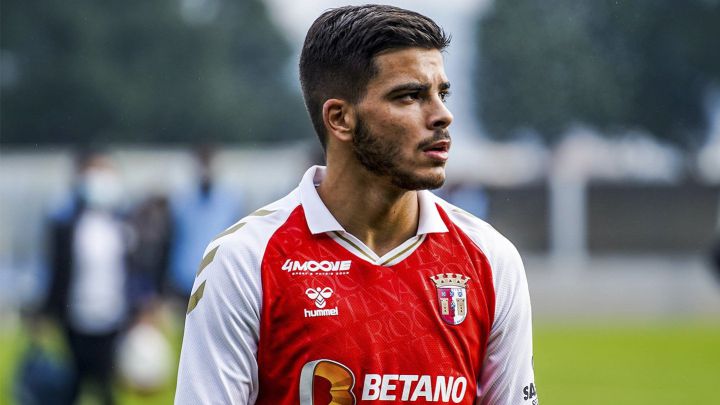 Un jugador del Sporting de Braga aparca su carrera por un linfoma