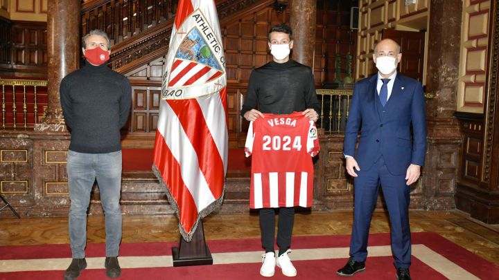 Oficial: Vesga renueva por tres años y con cláusula de 50M€
