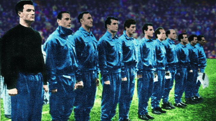 Casado, segundo por la izquierda, posa con el resto de sus compañeros en la previa de la final de la Copa de Europa de 1962.