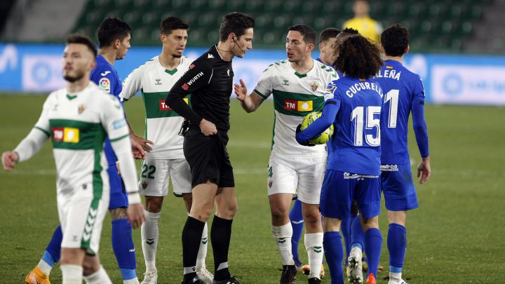 Aprobados y suspensos del Elche: Pere Milla falla y Marcone descarrila