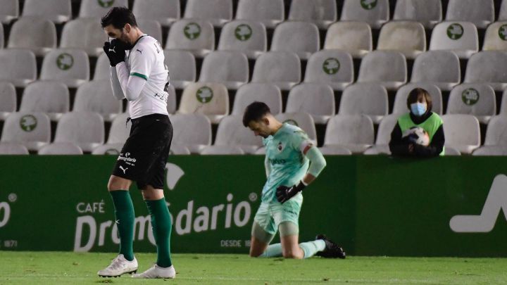 El Racing se deshace