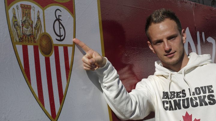 El centrocampista croata del Sevilla Ivan Rakitic dio la clave para regresar a Nervión después de seis años en el Barcelona: "Es el equipo de mi corazón".