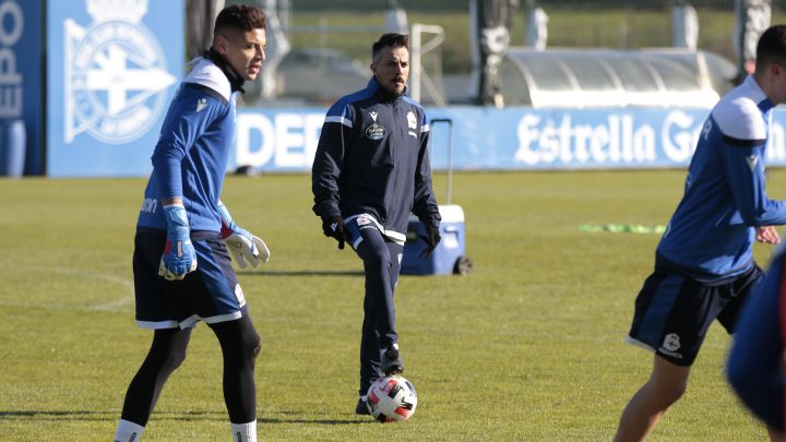 Rubén de la Barrera, en un entrenamiento del Deportivo.