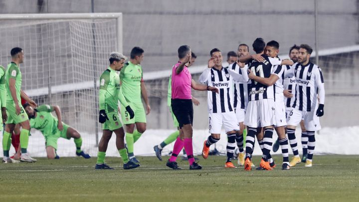 El Levante pasa a octavos por la vía de los once metros