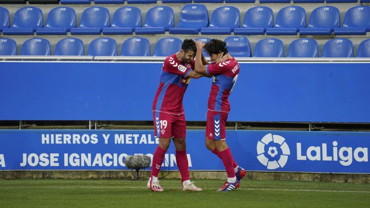Pere Milla, el talismán del Elche que apunta de nuevo al once