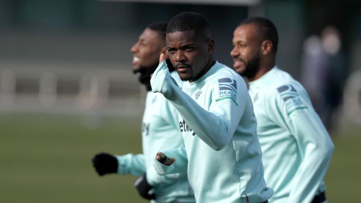 El Betis no tendrá al centrocampista argentino Guido Rodríguez ni al extremo Aitor Ruibal ante la Real Sociedad. Sí viajan Paul y Carvalho.