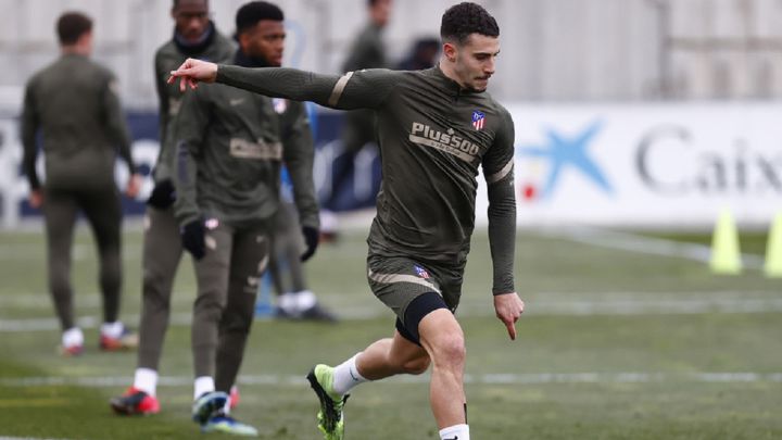 Mario Hermoso, durante el entrenamiento con el Atlético.