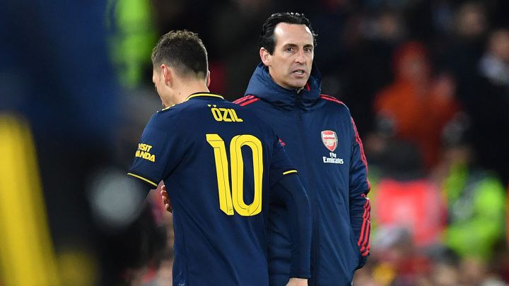 La conversación de Emery con Özil que le condenó en el Arsenal