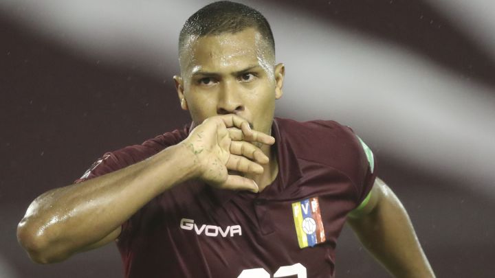 Tras la salida de Rafa Benítez... ¿seguirá Rondón en China?