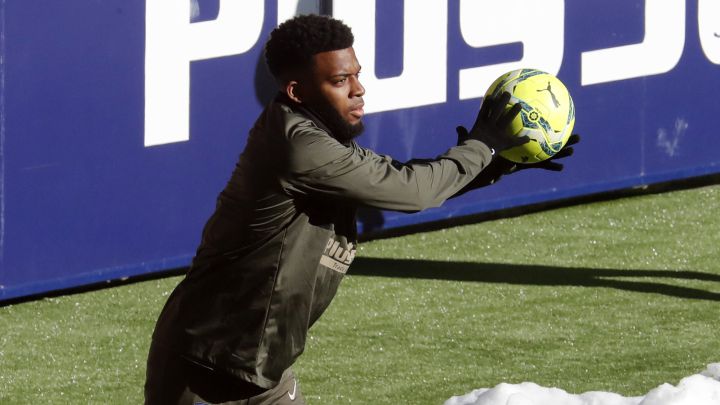 Lemar, en un entrenamiento del Atlético.
