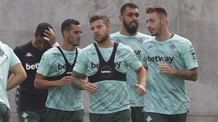 Pellegrini recupera a Aitor
Ruibal con miras a Osasuna