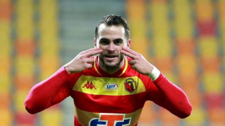 jaga jagiellonia imaz migrantes balon españoles extranjero jesus
