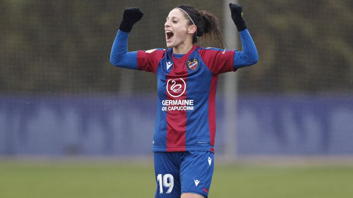 Esther González, jugadora del Levante.
