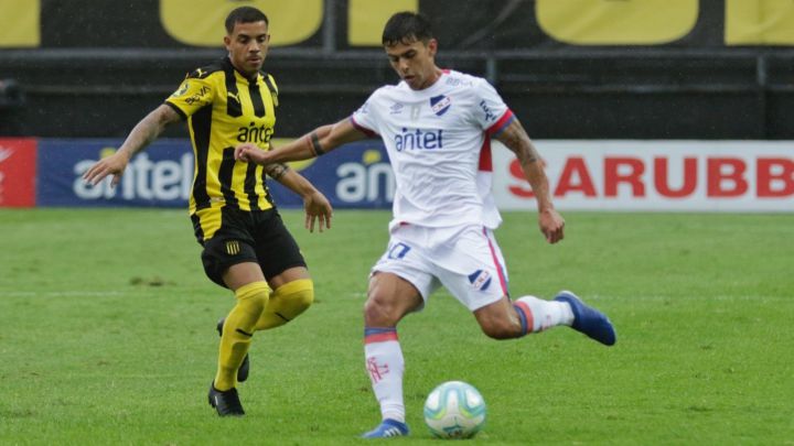Seguí el Peñarol vs Nacional, clásico uruguayo del torneo clausura, desde el Campeón del Siglo, hoy en vivo y en directo online, a través de AS.com.