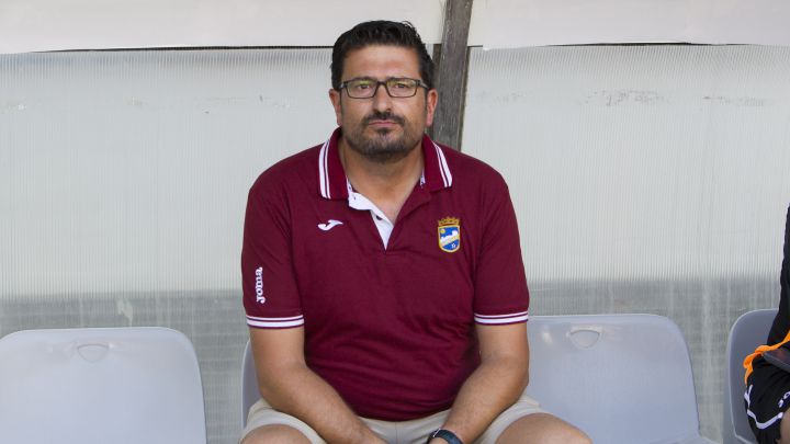 Iñaki Alonso dimite como entrenador del filial del Alavés