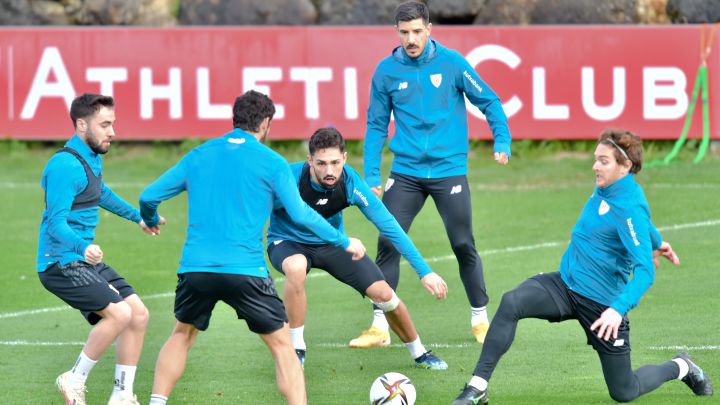 Muniain y Villalibre apuran para llegar ante el Levante