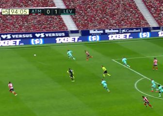Oblak cae en el área rival al 95' y De Frutos anota a 55 metros