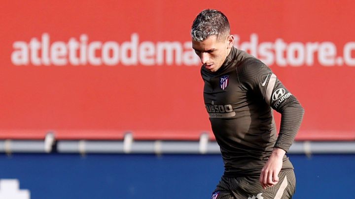 Intensa sesión de remate del Atlético. Hay que meterla
