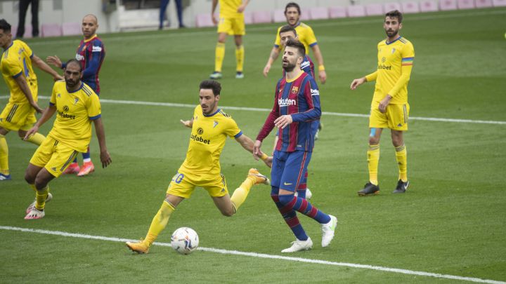 El Cádiz de Cervera no quiere el balón: 19% de posesión ante el Barça