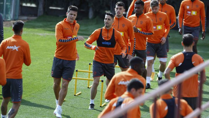 Escribá da descanso a Josan y recupera en la lista a Fidel