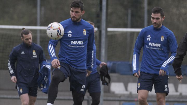 El balón parado vuelve a castigar otra vez al Oviedo