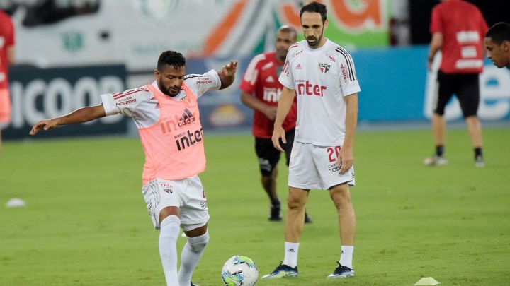 Juanfran, durante un entrenamiento con el Sao Paulo.