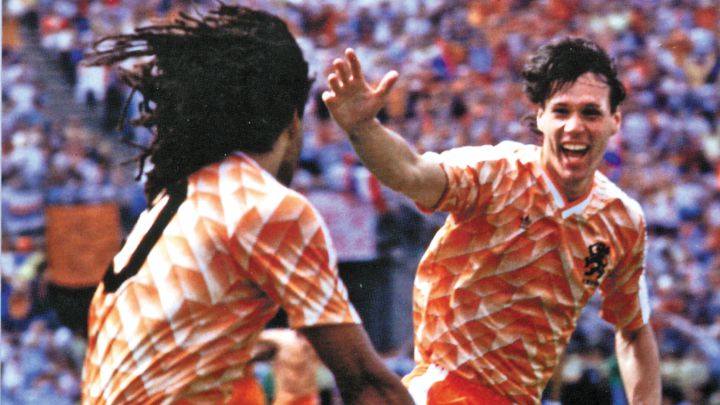 "Se conmina al señor Van Basten a abonar íntegramente 32,8 M€"
